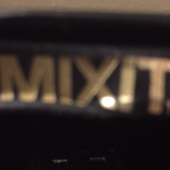 Casual silver and gold watch - Picture 2 of 2